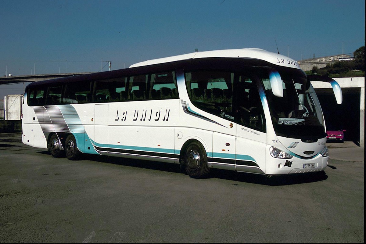 1200-1550659357-bus 2.jpg